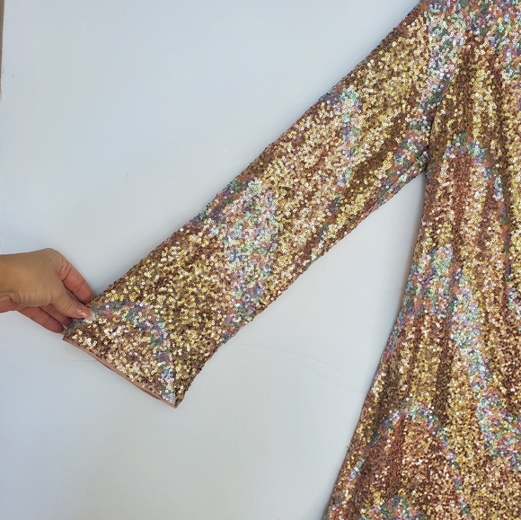 New Sequin Mini Dress Flare Sleeve Stretchy Pastel Champagne Size M NWT! Rose - Picture 11 of 12